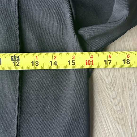 Boston Proper's Beyond Travel Top MED Black Square Neckline - Picture 10 of 13